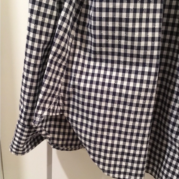 Tommy Hilfiger ladies Medium button down cotton top. - Picture 3 of 6